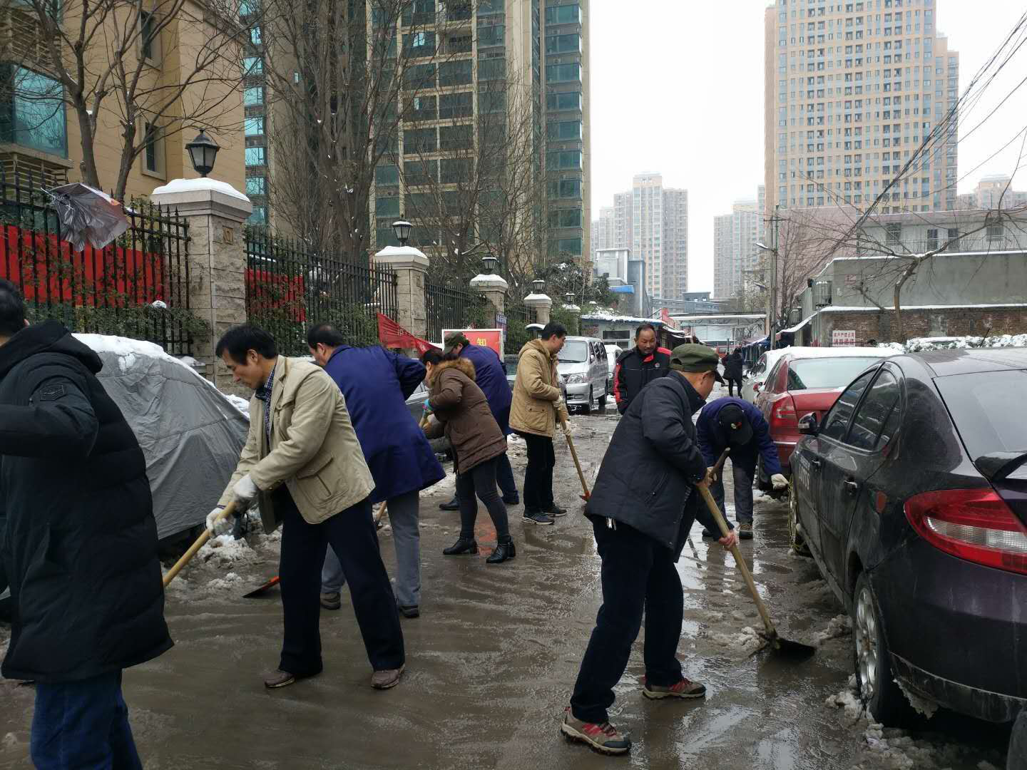 “以雪為令，御雪奮戰(zhàn)” 西安工業(yè)投資集團(tuán)再行動(dòng)